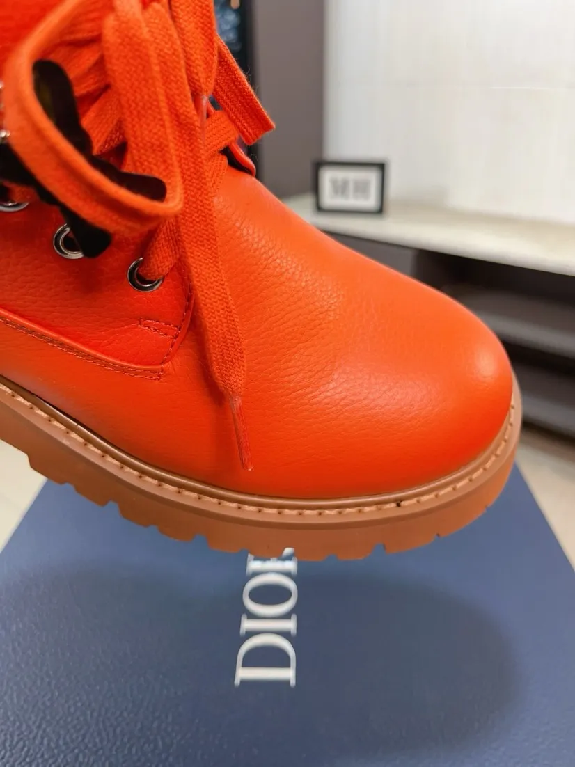 Men's shoes 💰600🌹🌹[Dior] Dior's new high-top imported cowhide ➕ cowhide lining, designed by European and American masters, perfect shape to create counter quality, solid color raw and wear-resistant outsole, original quality, unique and beautiful design, super versatile and very comfortable. High-end without losing taste, fashionable, cold-proof and warm! Absolute focus 39-44 size 38 45 customized